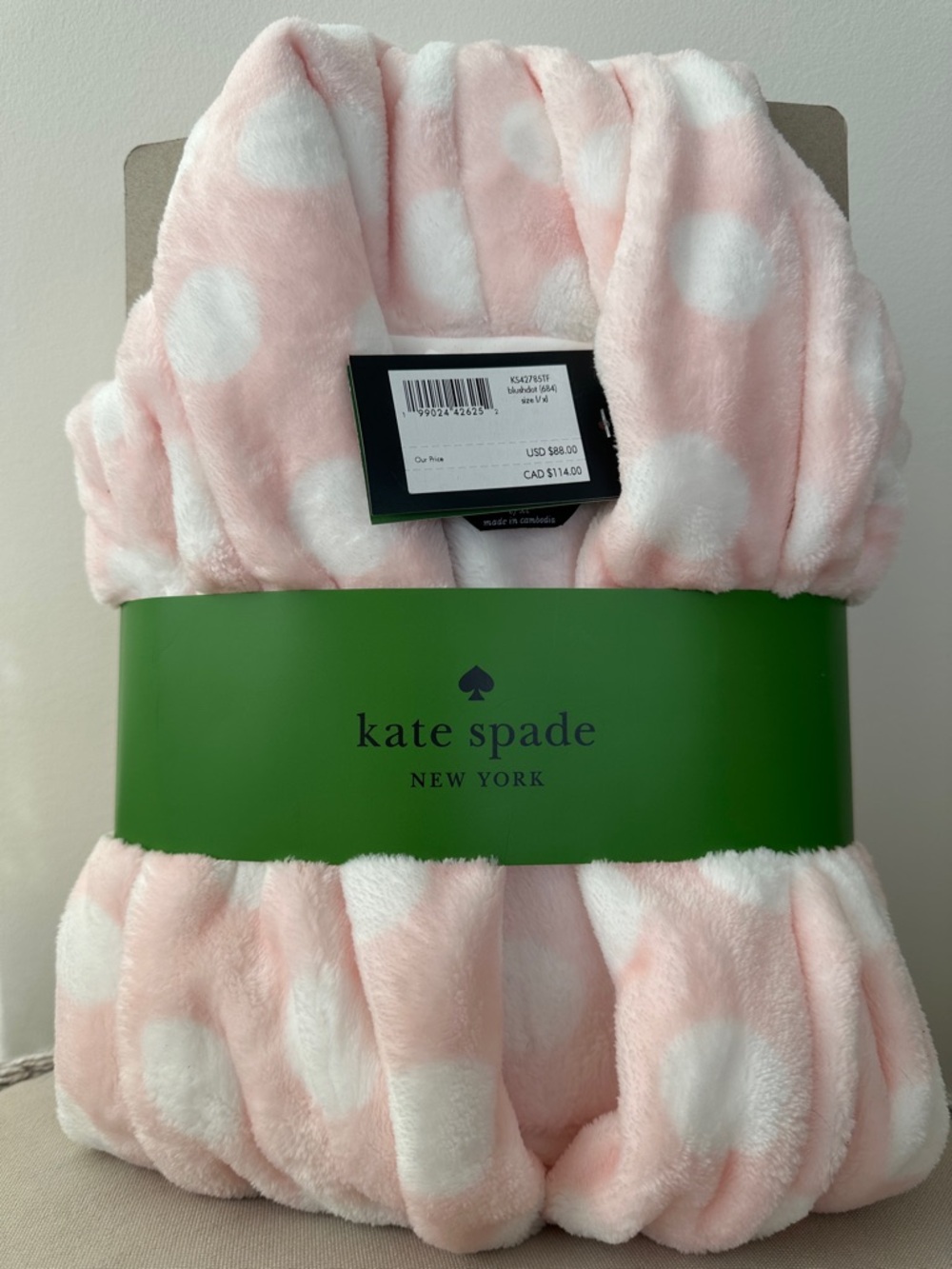 NWT Kate Spade Pink & White Polka Dot Plush Throw